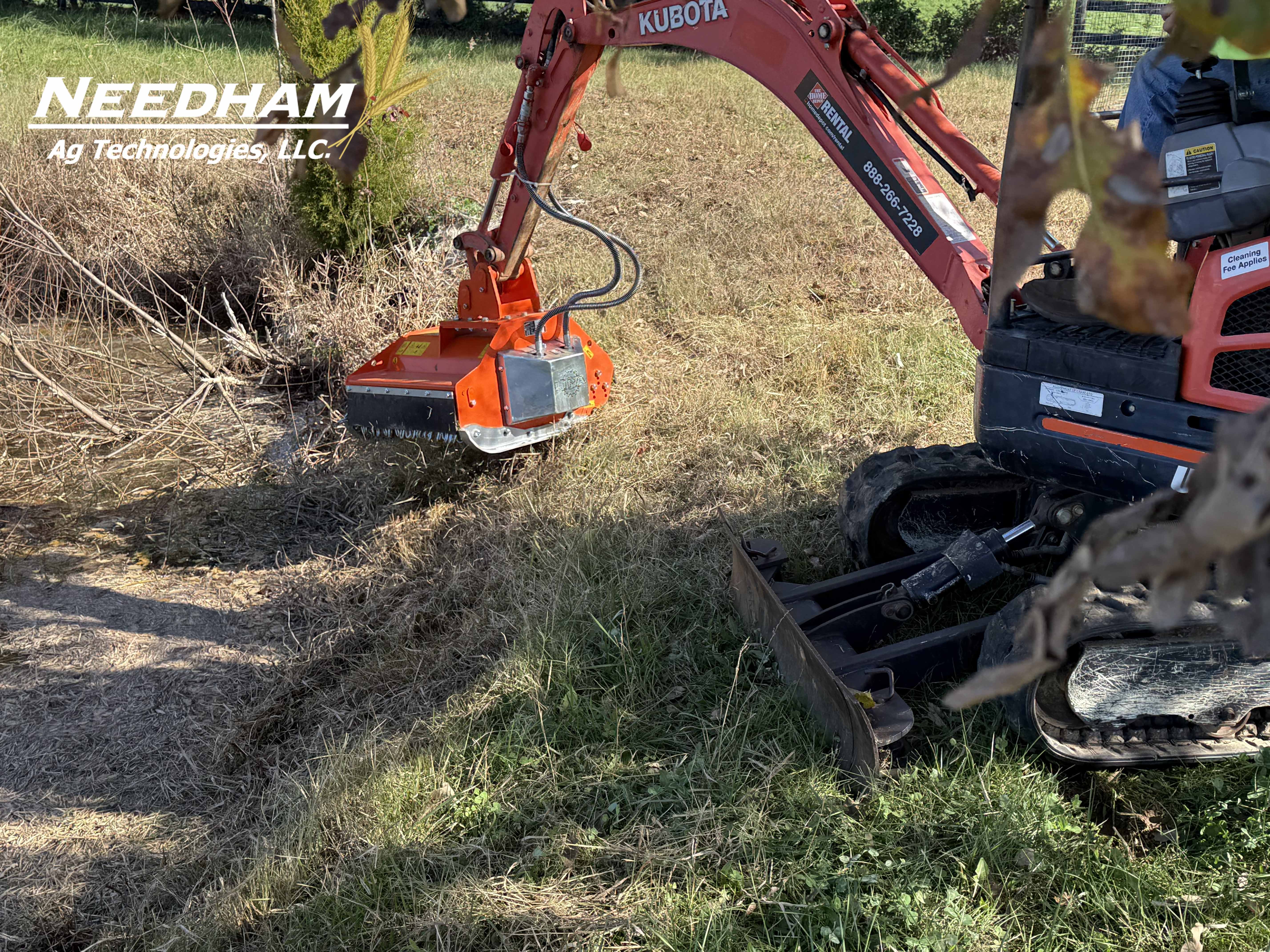 LIPA TLBE-D 60 25″ Wide Flail Mower (For a 3500-4000 lb Mini